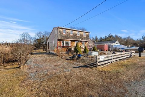 Photo of 123 Jeffreys Neck Rd, Ipswich, MA 01938 (MLS # 73476382)