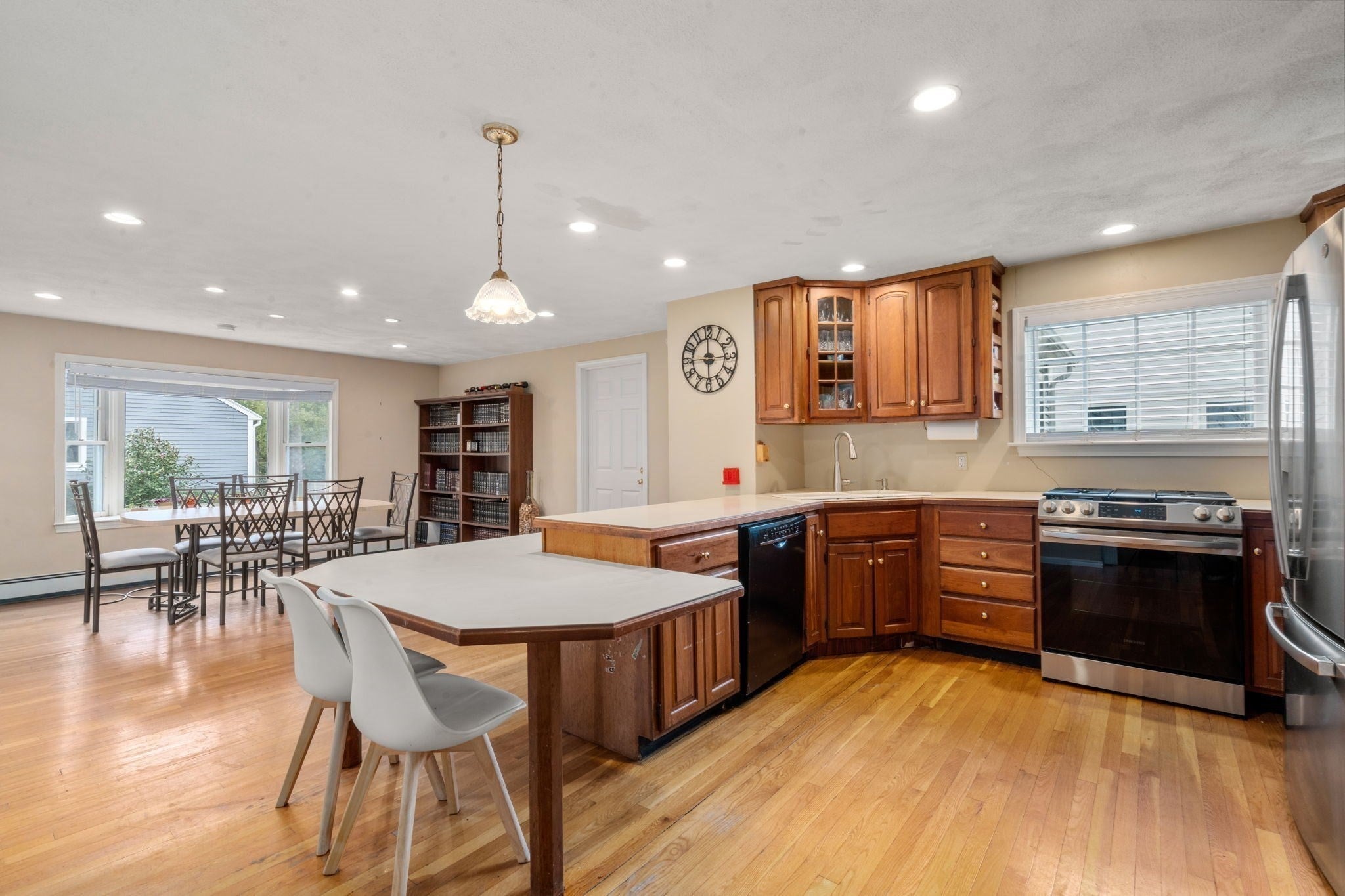 65 Bernard St, Newton, MA, 65 Bernard St, Newton, MA Photo #9