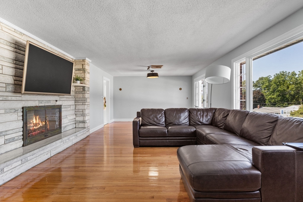 63 Sears Rd
