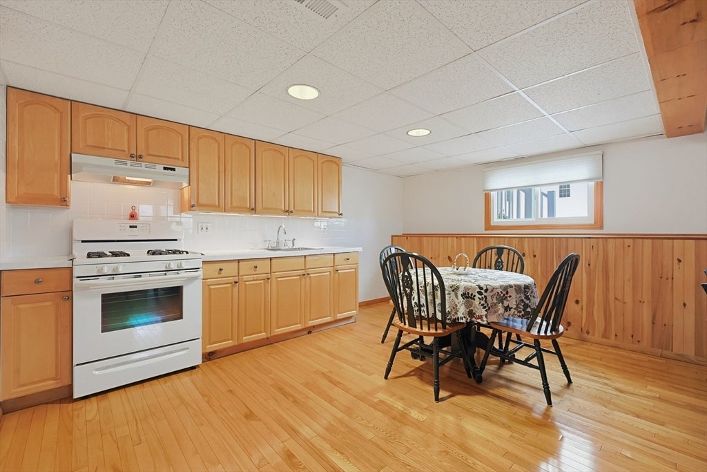 19 Bellflower Rd, Billerica, MA, 19 Bellflower Rd, Billerica, MA Photo #38