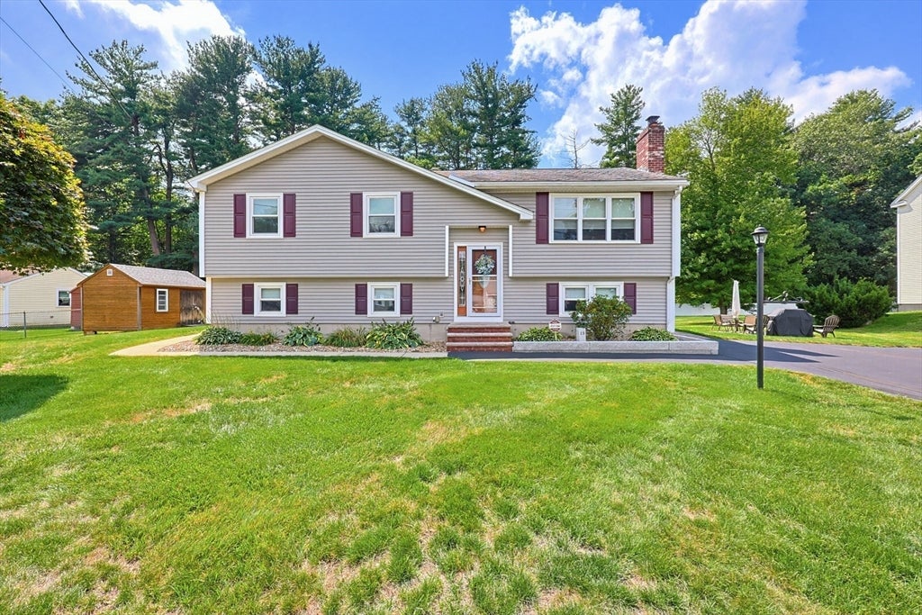 19 Bellflower Rd, Billerica, MA, 19 Bellflower Rd, Billerica, MA Photo #4