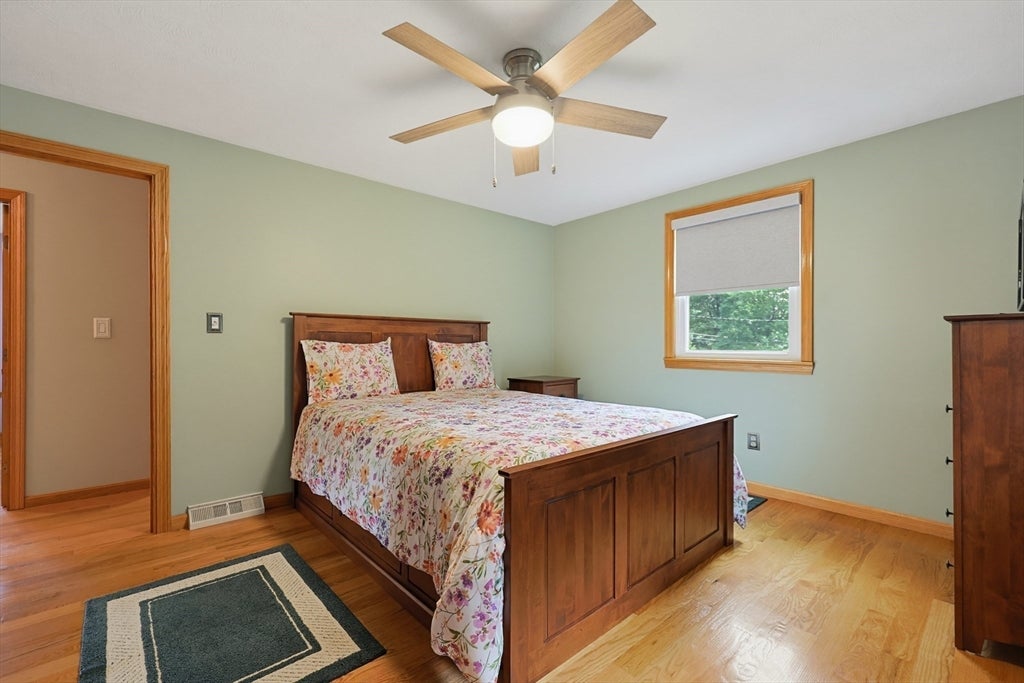 19 Bellflower Rd, Billerica, MA, 19 Bellflower Rd, Billerica, MA Photo #27