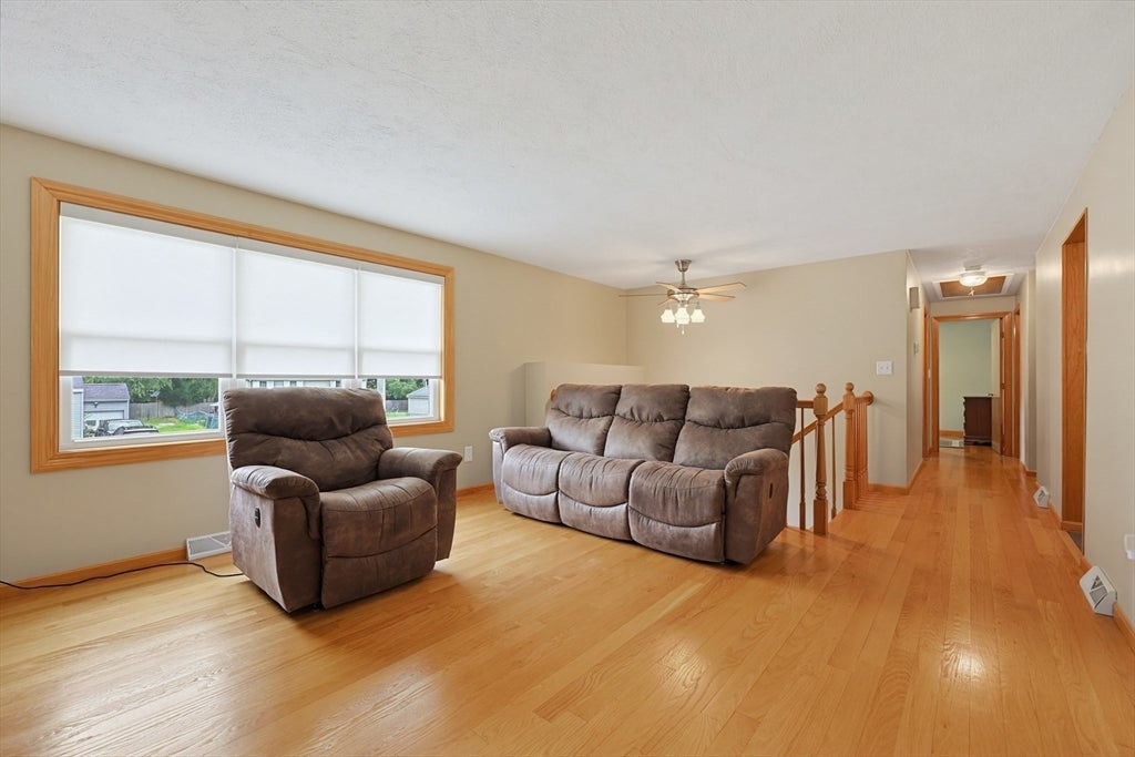 19 Bellflower Rd, Billerica, MA, 19 Bellflower Rd, Billerica, MA Photo #13
