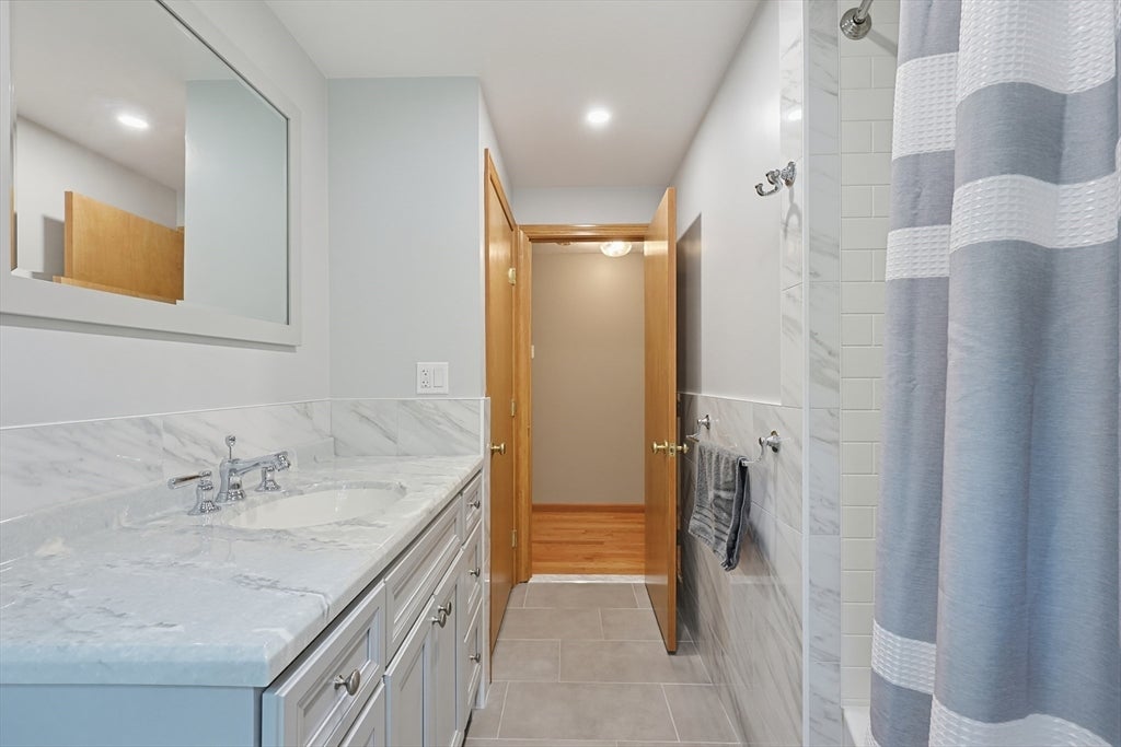 19 Bellflower Rd, Billerica, MA, 19 Bellflower Rd, Billerica, MA Photo #25