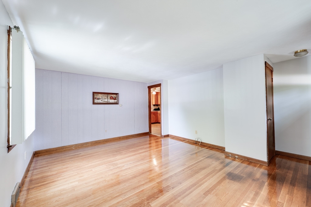 17 Jeanne Marie St