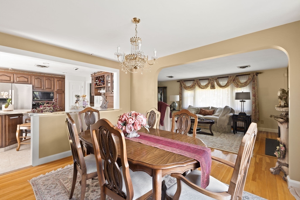 172 Puritan Dr