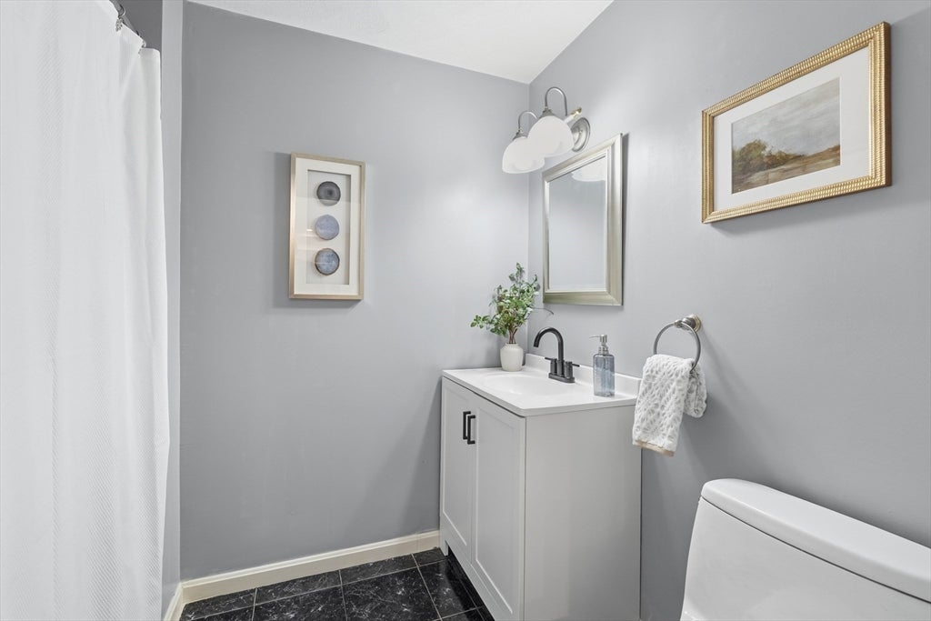 267 Beacon ST, Andover, MA Photo #8