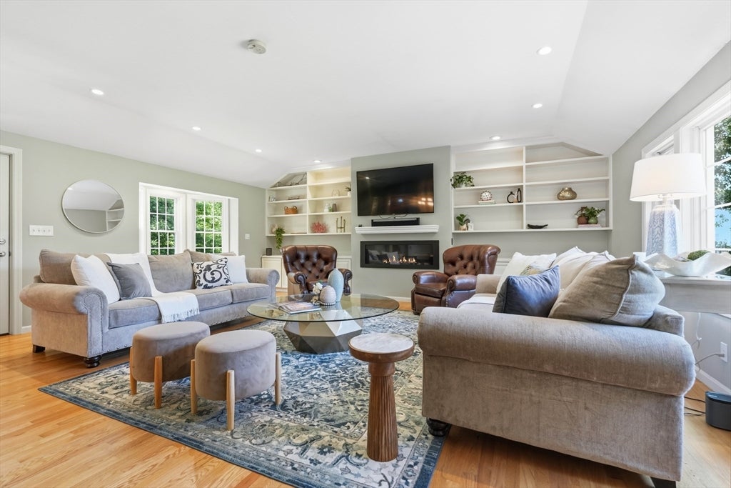 267 Beacon ST, Andover, MA Photo #5