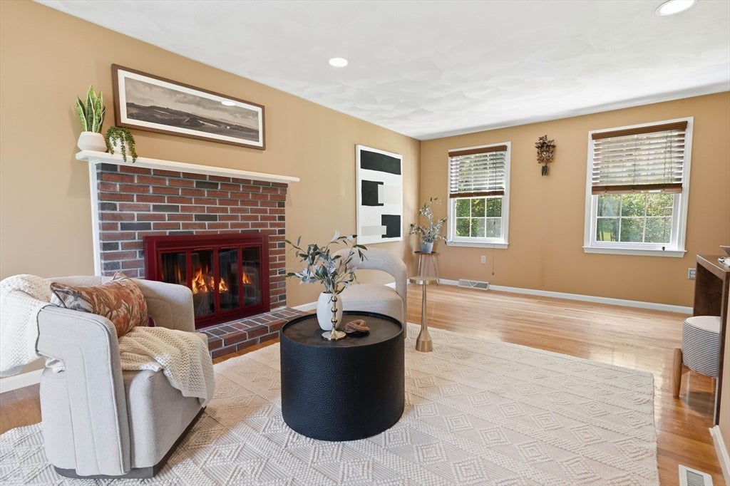 267 Beacon ST, Andover, MA Photo #17