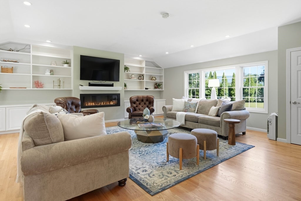 267 Beacon ST, Andover, MA Photo #6