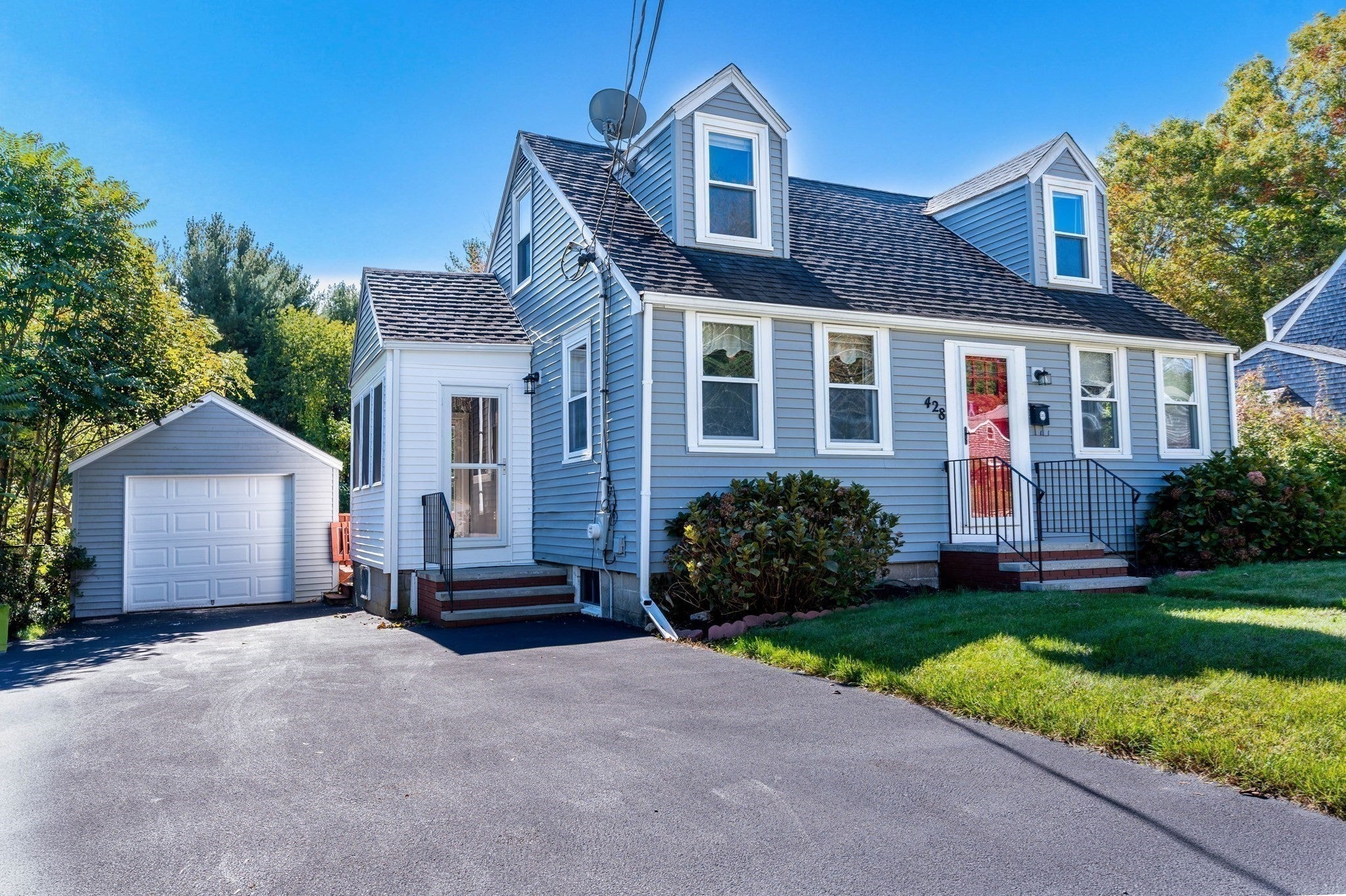 428 W Union St, East Bridgewater, MA, 428 W Union St, East Bridgewater, MA Photo #2