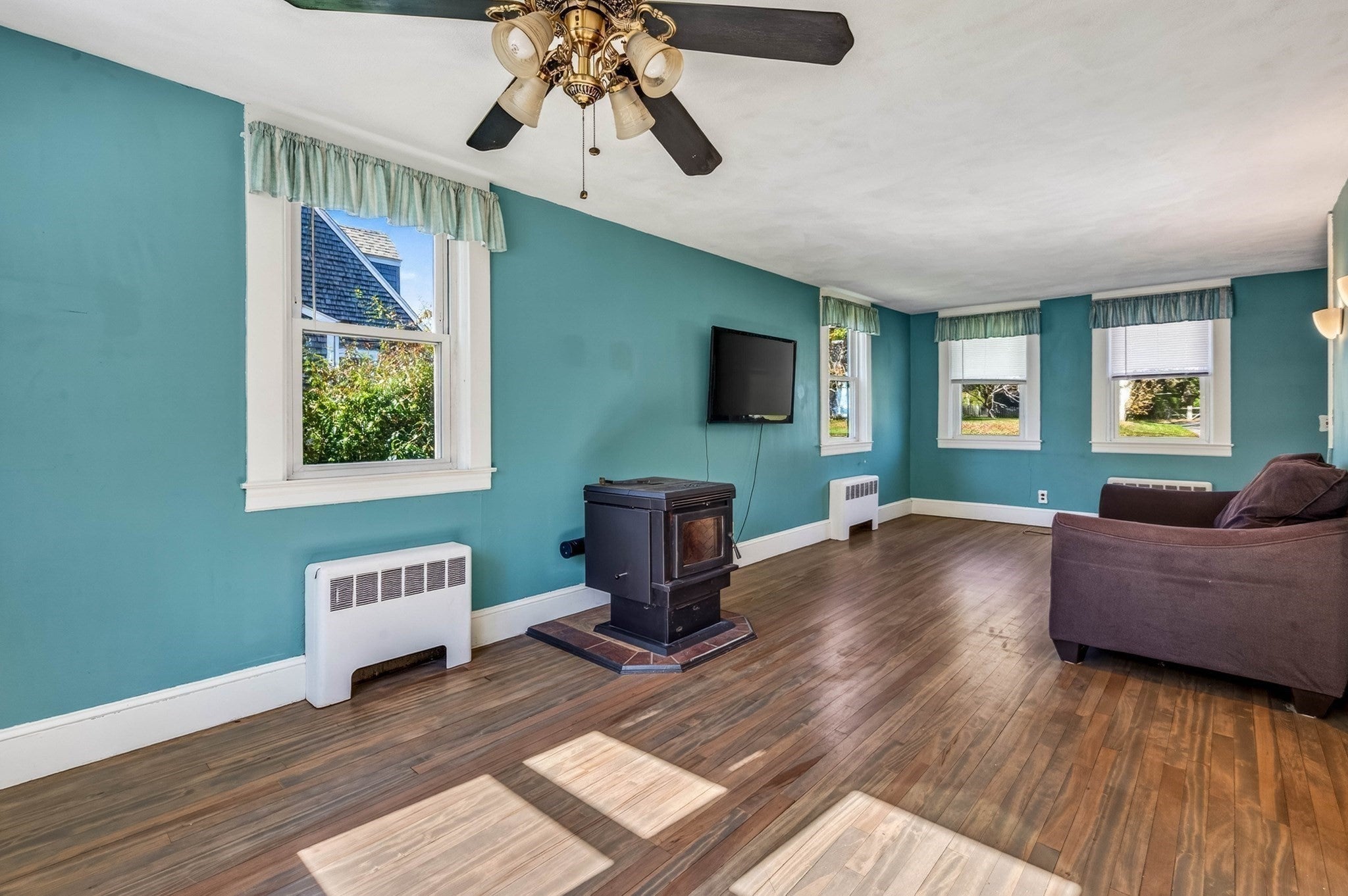 428 W Union St, East Bridgewater, MA, 428 W Union St, East Bridgewater, MA Photo #10
