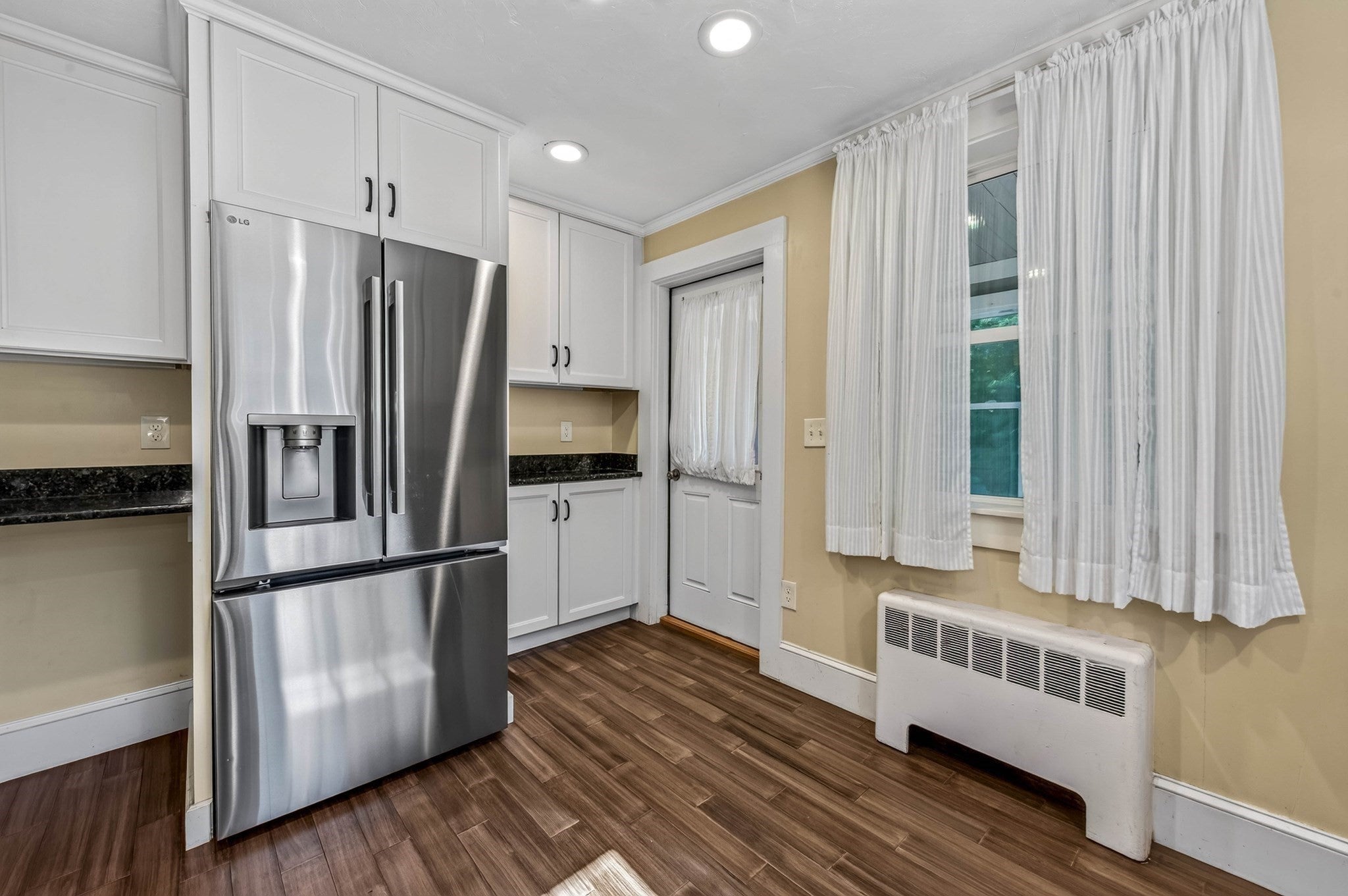428 W Union St, East Bridgewater, MA, 428 W Union St, East Bridgewater, MA Photo #4