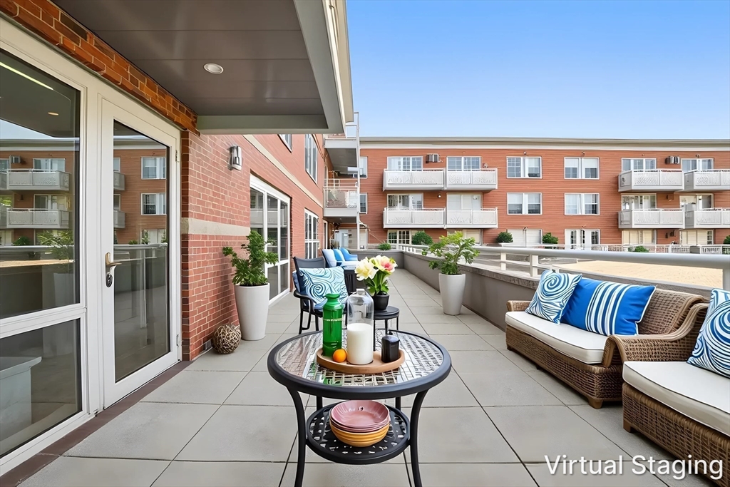 2-1/2 Battery Wharf 2304