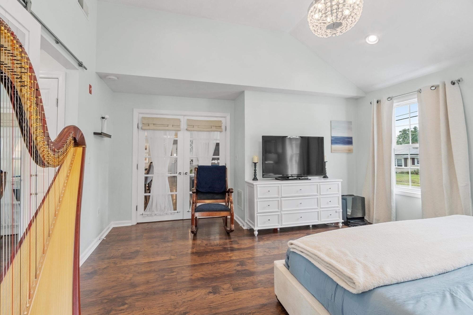 37 Louise Road, Holbrook, MA Photo #18
