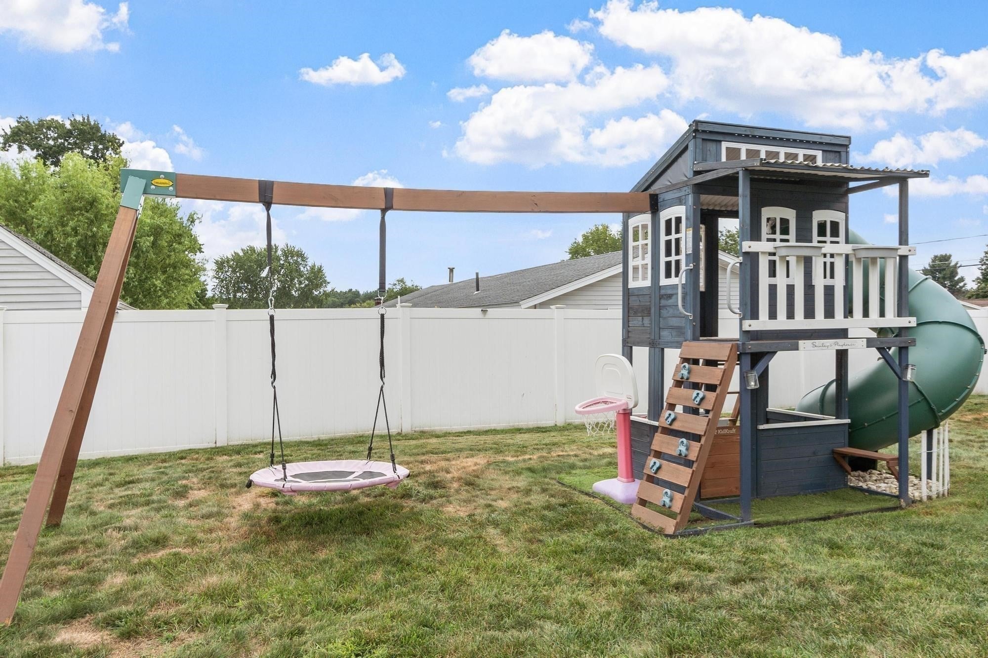 37 Louise Road, Holbrook, MA Photo #36