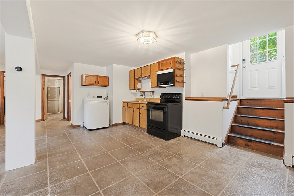 42 Colts Way, Attleboro, MA Photo #31
