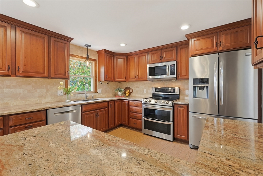 42 Colts Way, Attleboro, MA Photo #3