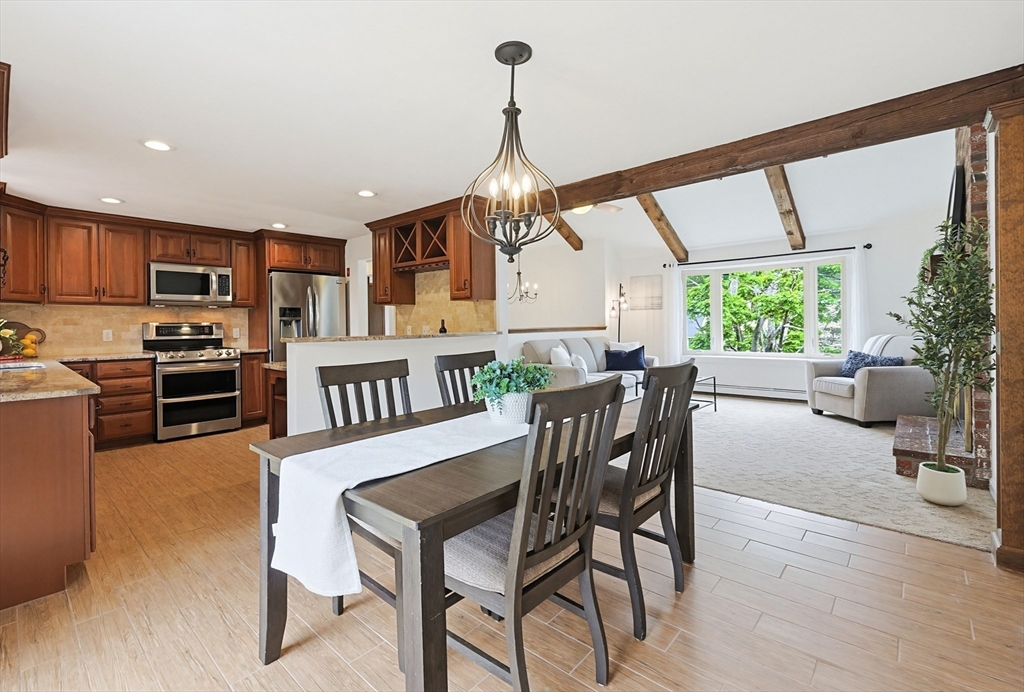 42 Colts Way, Attleboro, MA Photo #10