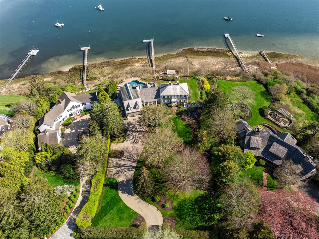 Chatham, Massachusetts 02633, United States, 5 Bedrooms Bedrooms, ,6 BathroomsBathrooms,Residential,Active,163690