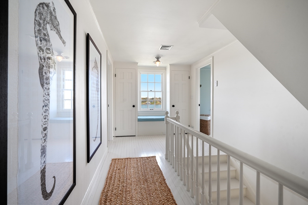 Chatham, Massachusetts 02633, United States, 5 Bedrooms Bedrooms, ,6 BathroomsBathrooms,Residential,Active,163690