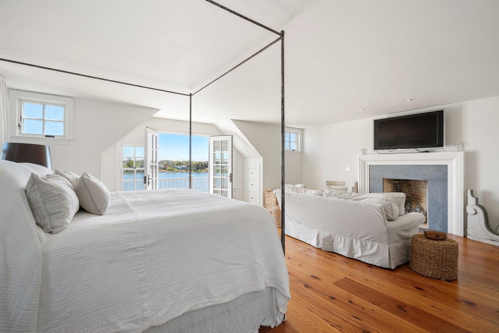 Chatham, Massachusetts 02633, United States, 5 Bedrooms Bedrooms, ,6 BathroomsBathrooms,Residential,Active,163690