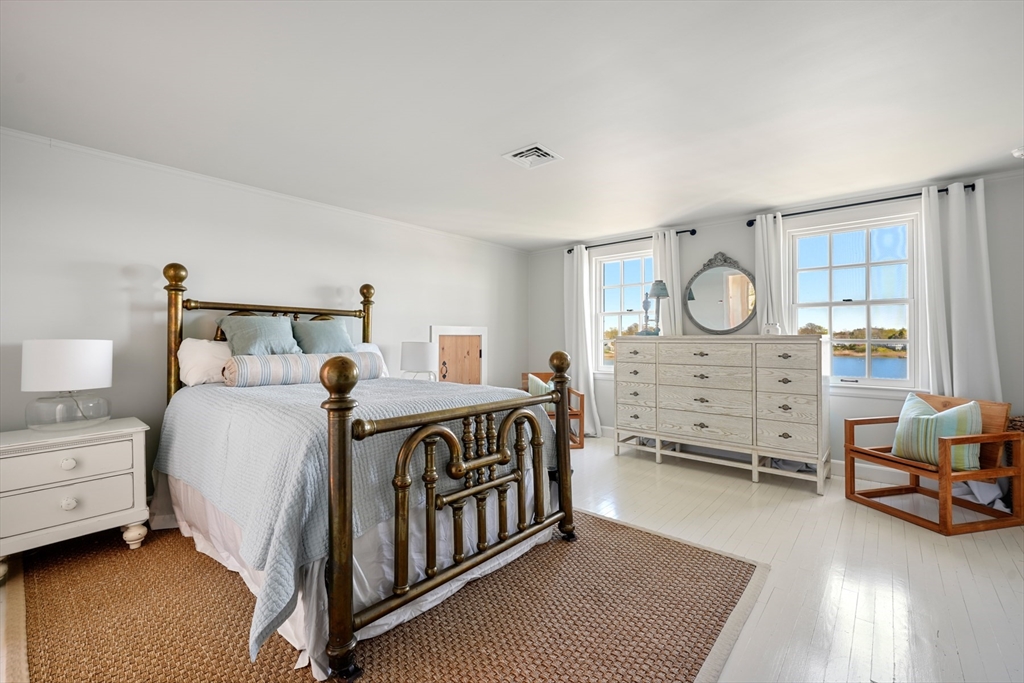 Chatham, Massachusetts 02633, United States, 5 Bedrooms Bedrooms, ,6 BathroomsBathrooms,Residential,Active,163690