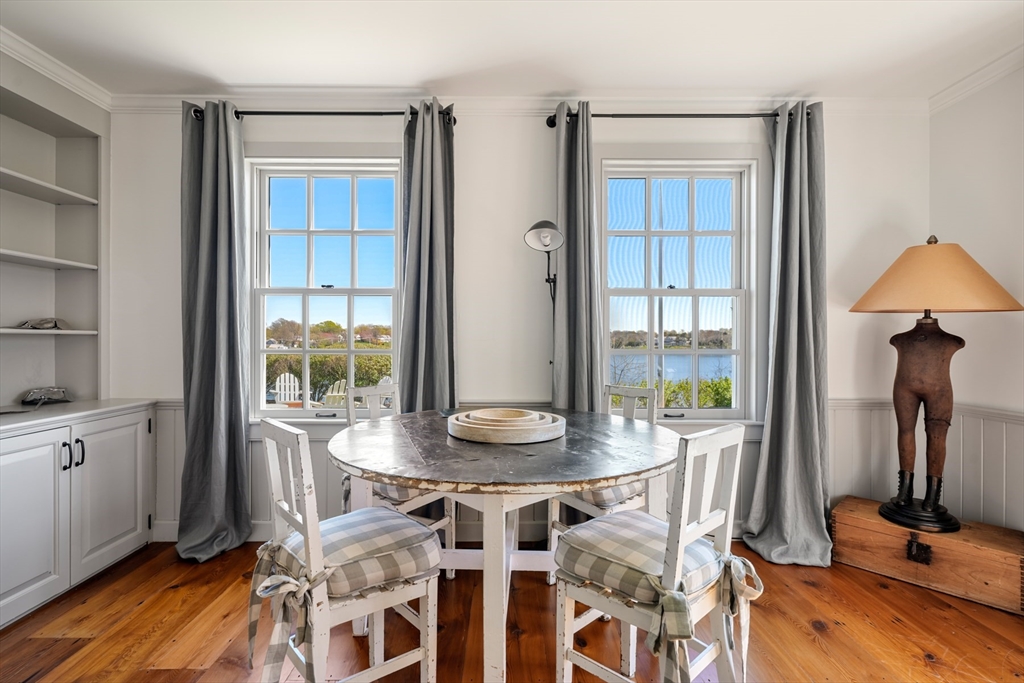 Chatham, Massachusetts 02633, United States, 5 Bedrooms Bedrooms, ,6 BathroomsBathrooms,Residential,Active,163690