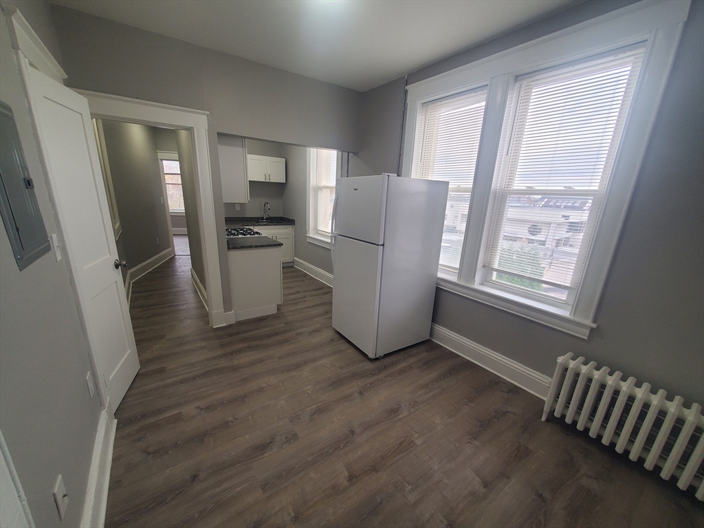 738 Washington Street 7