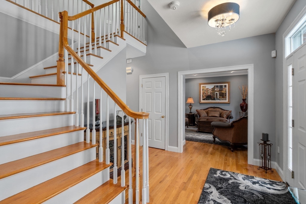 Southwick, Massachusetts 01077, United States, 4 Bedrooms Bedrooms, ,3 BathroomsBathrooms,Residential,Active,95450