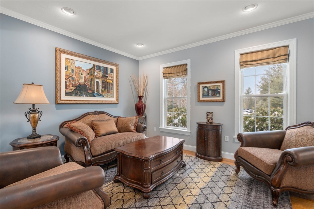 Southwick, Massachusetts 01077, United States, 4 Bedrooms Bedrooms, ,3 BathroomsBathrooms,Residential,Active,95450