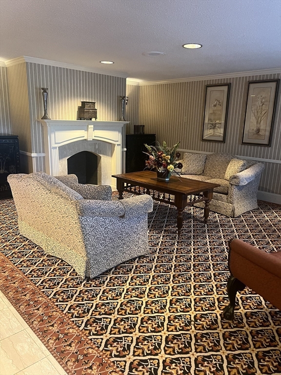 1004 Paradise Road PHB