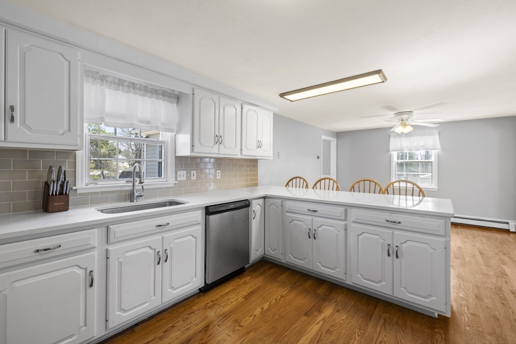 38 Roosevelt St
