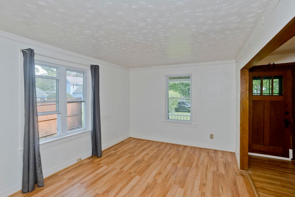 23 Maple St, Chester, MA, 23 Maple St, Chester, MA Photo #10
