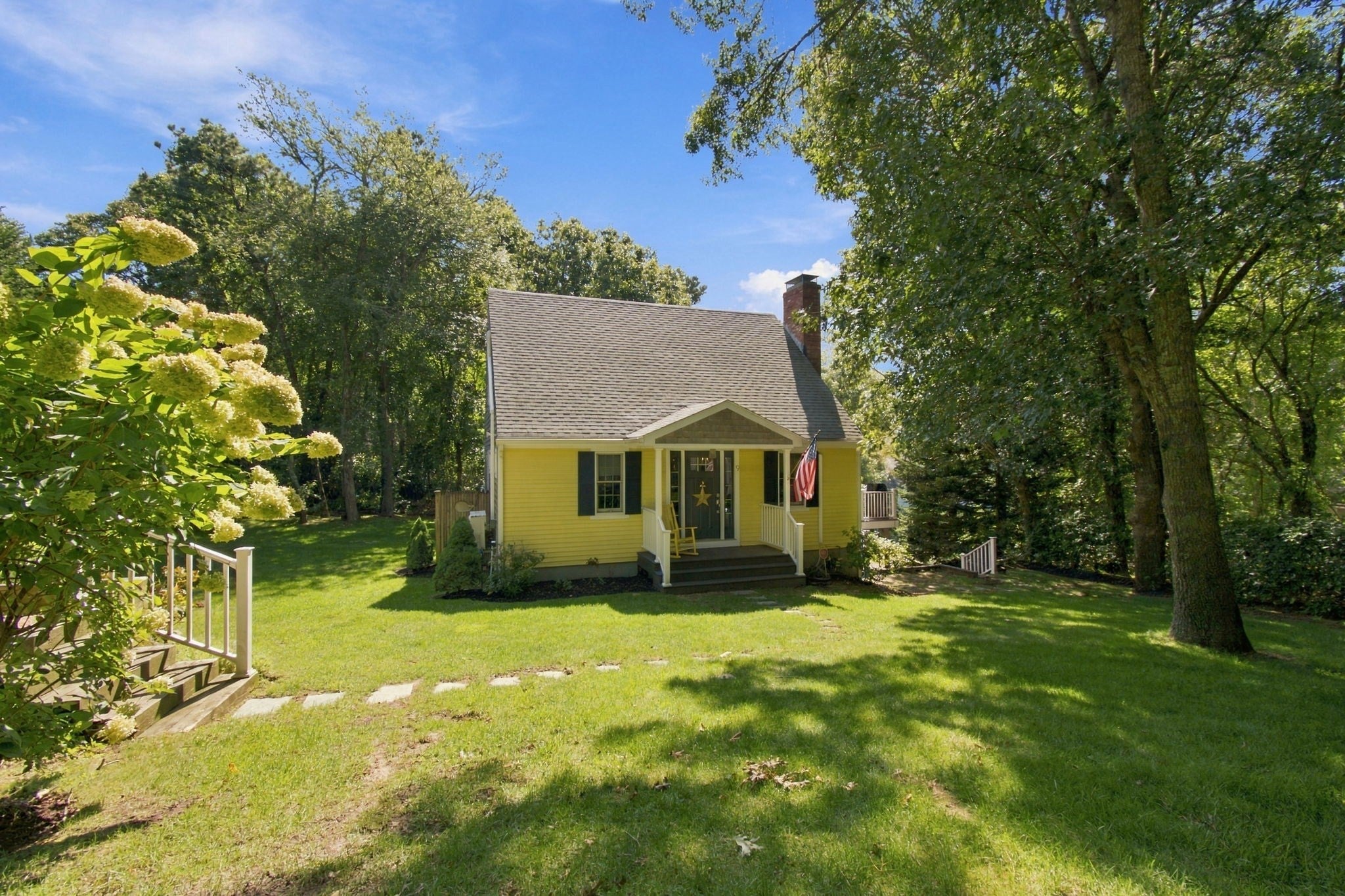 9 Follins Pond Rd