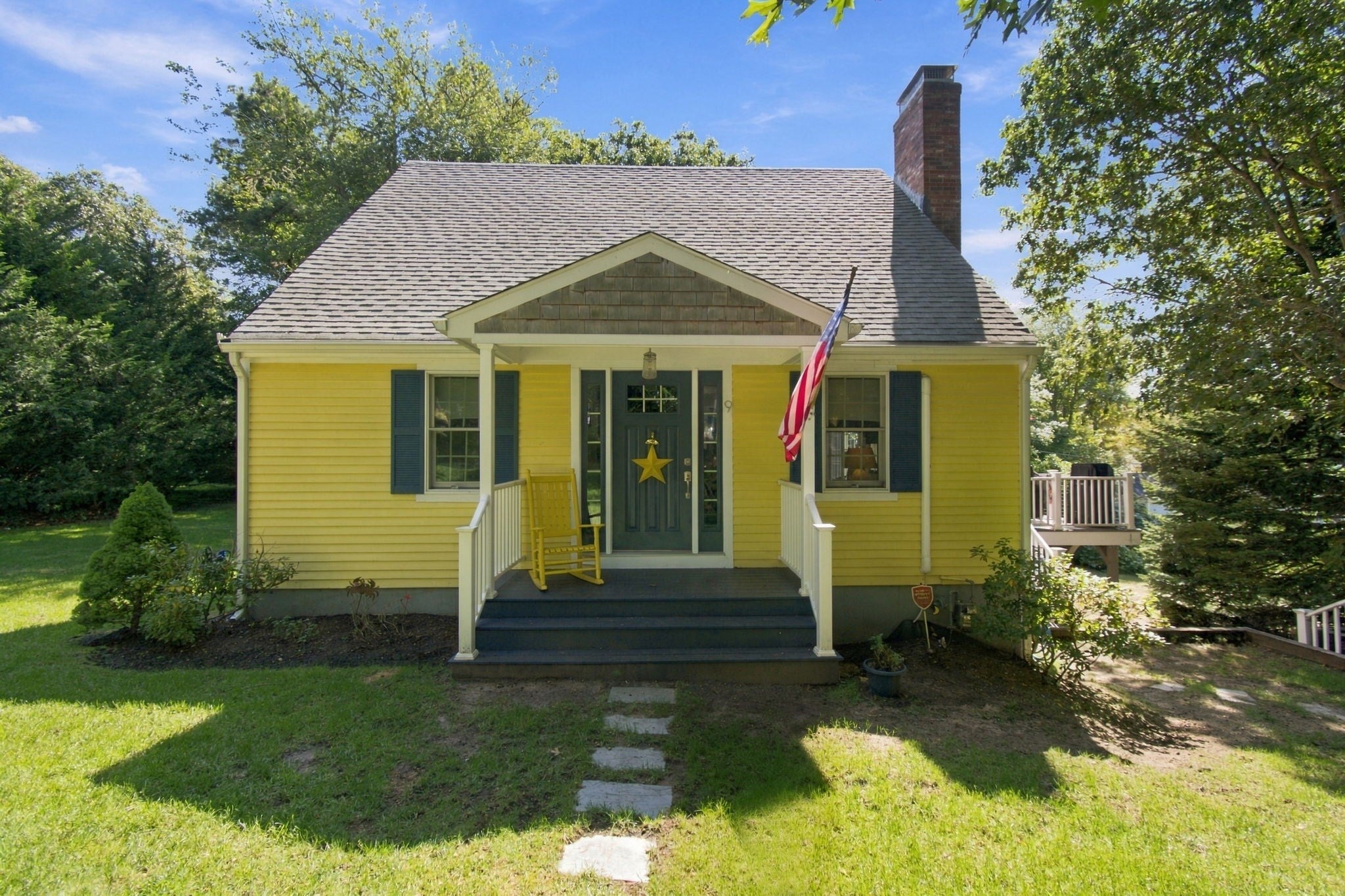 9 Follins Pond Rd
