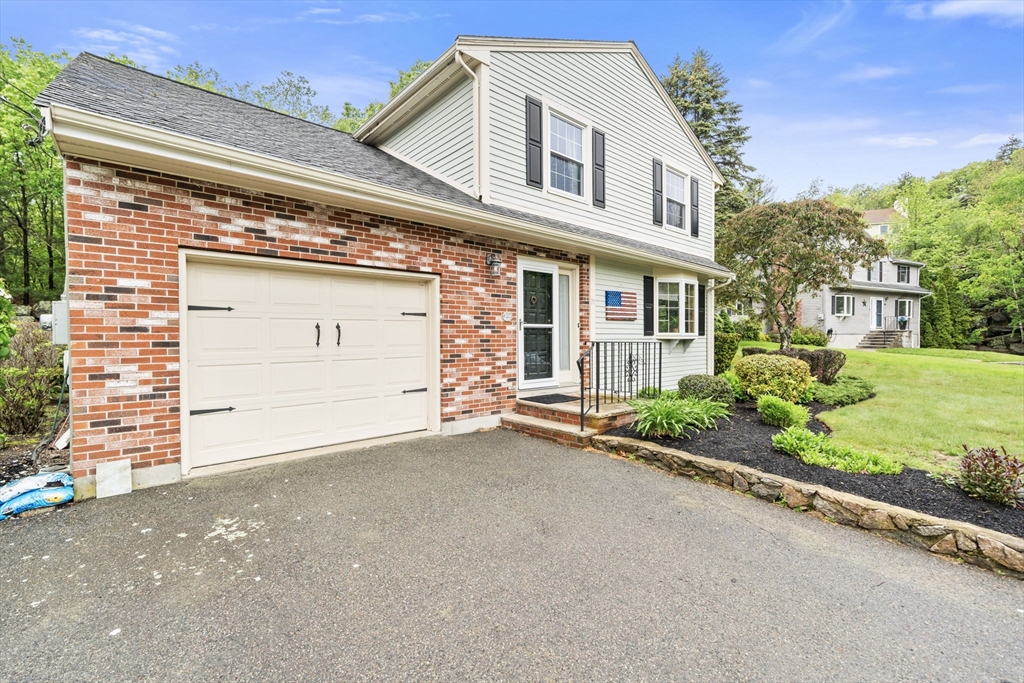71 Sheilas Way