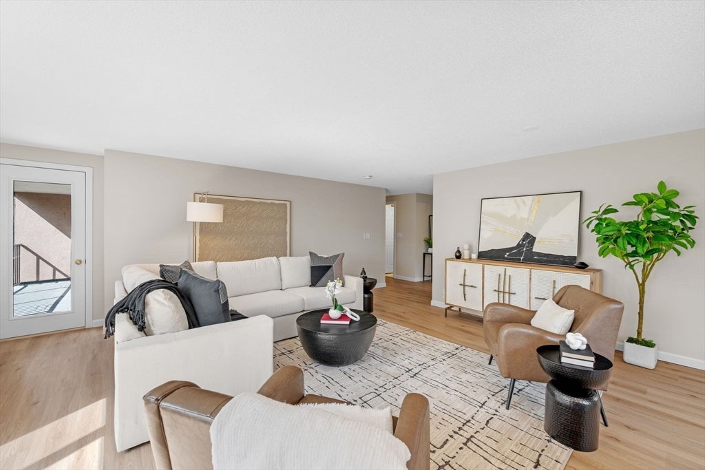 12 Ledgewood Way 16