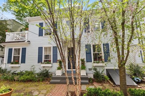 92-94 Foster St 94 Cambridge MA 02138