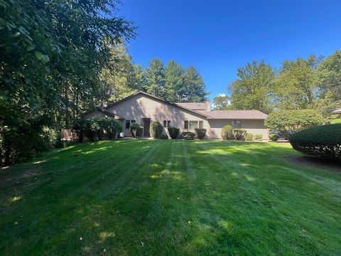 929 Shaker Rd 18 Westfield MA 01085