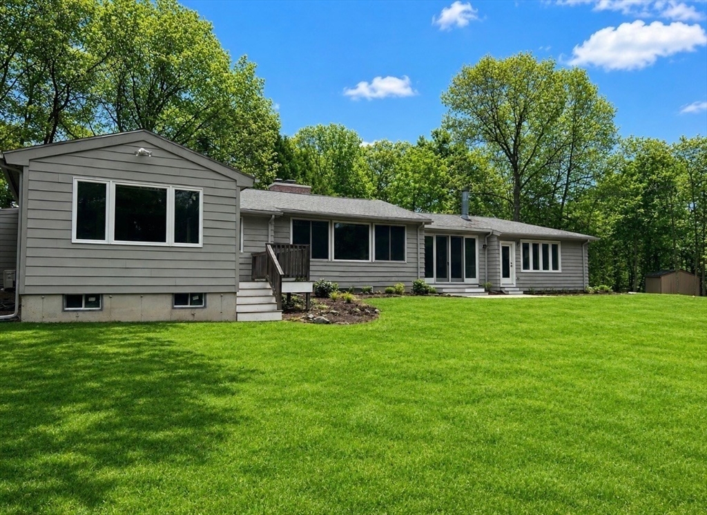 7 Longmeadow Road