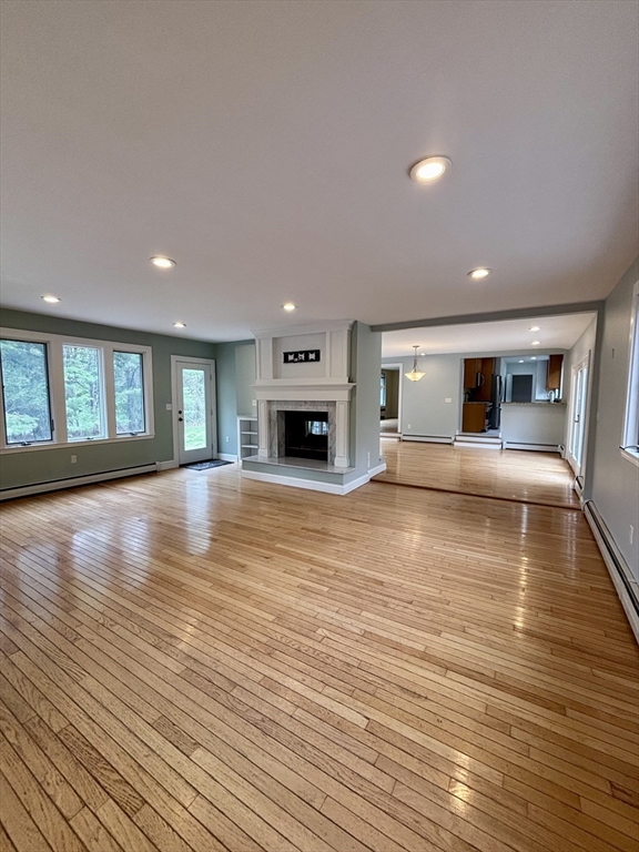 7 Longmeadow Road