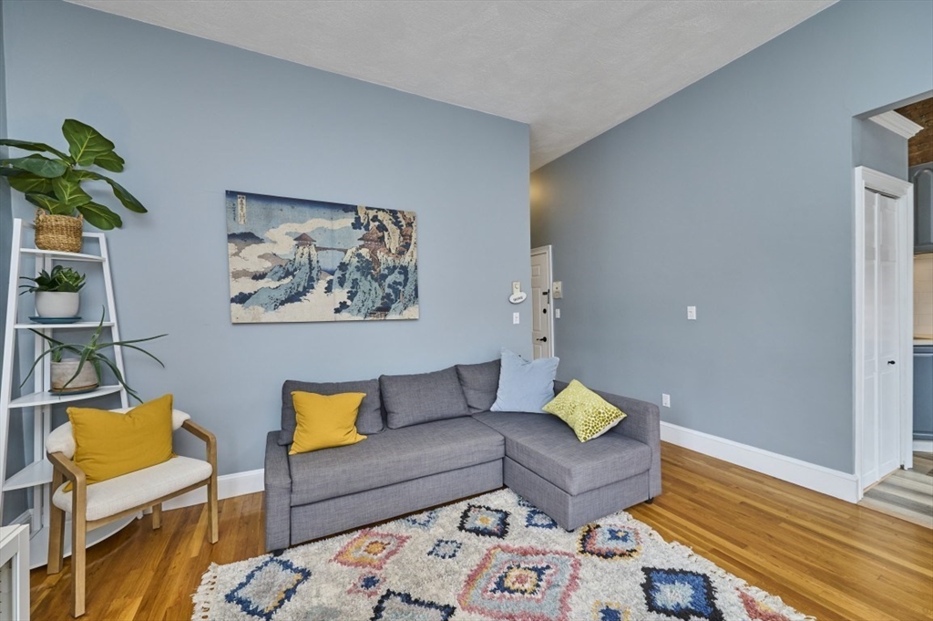 516 Shawmut Ave 2