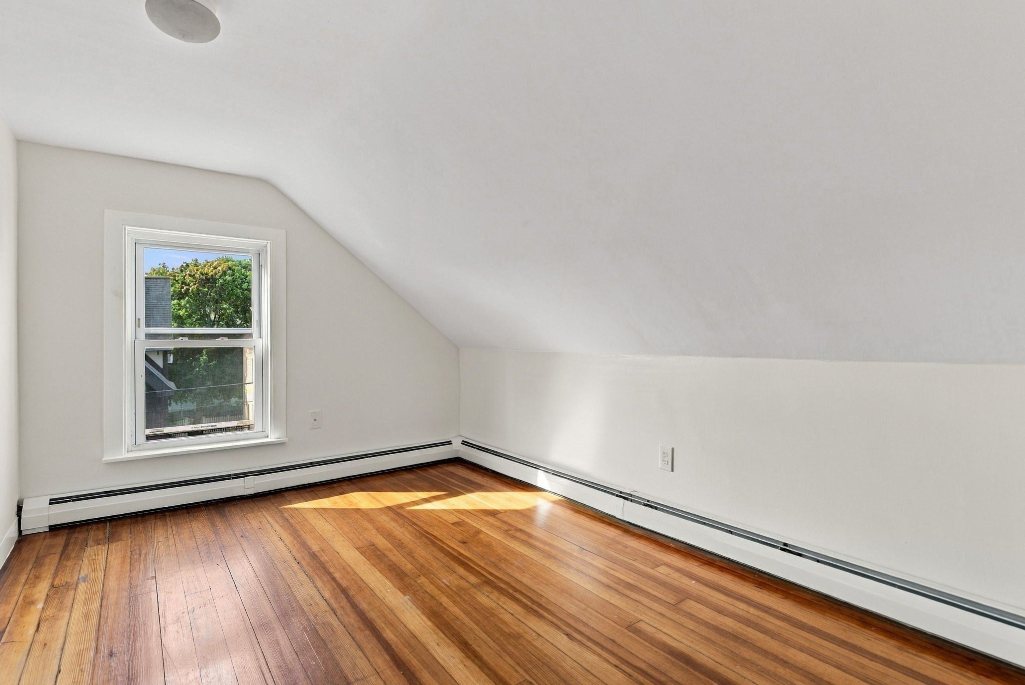 5 Willow Ave, Salem, MA, 5 Willow Ave, Salem, MA Photo #14