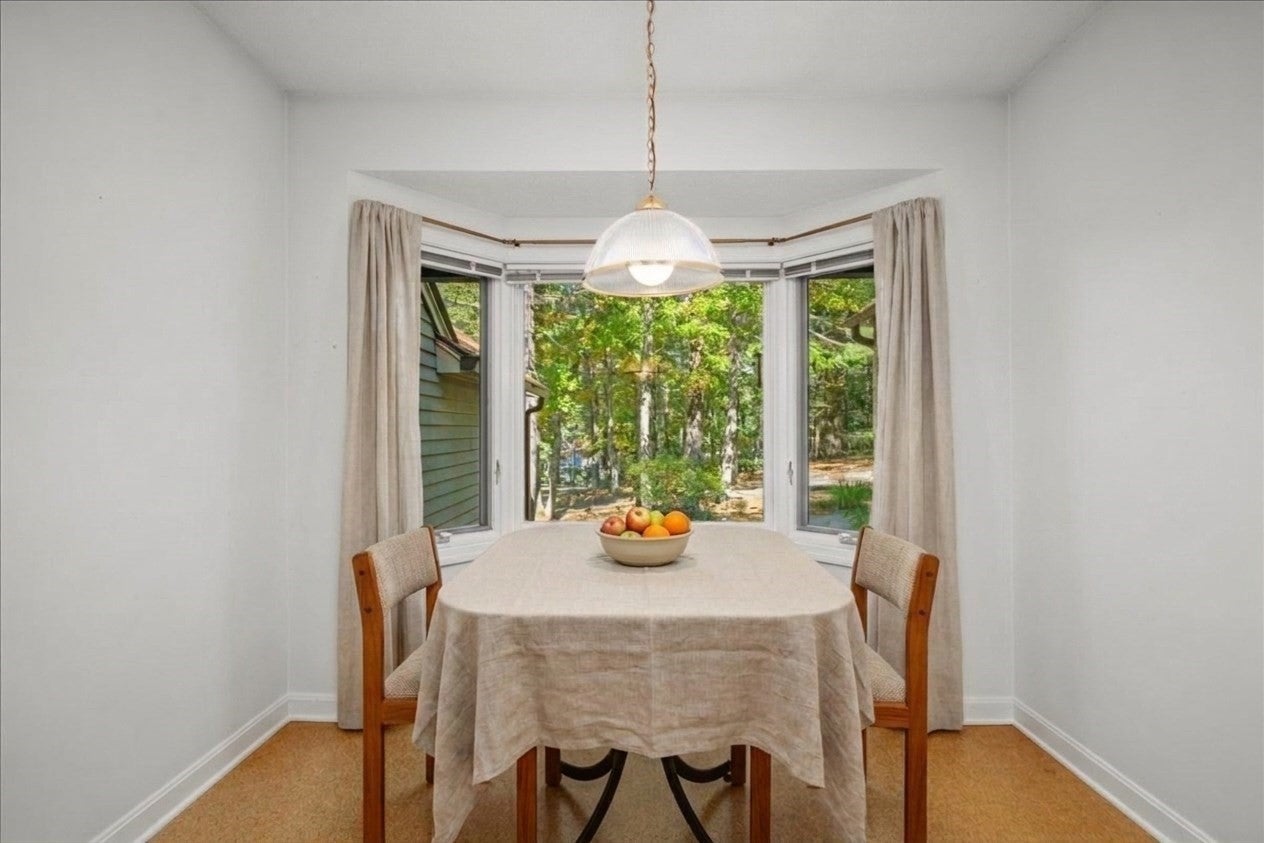 16 Bentwood Dr #16, Sturbridge, MA, 16 Bentwood Dr #16, Sturbridge, MA Photo #4