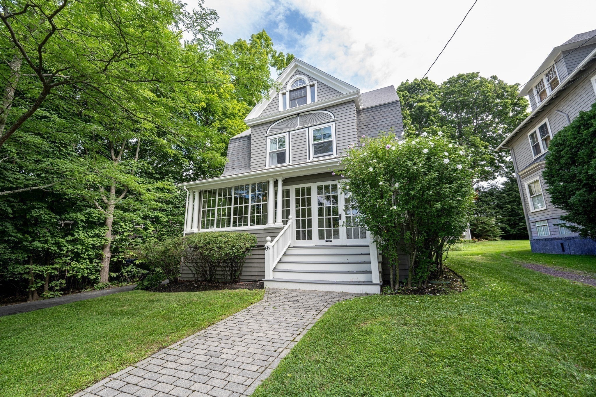 66 Mount Vernon St