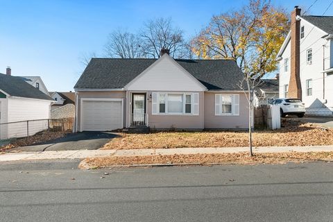 144 Bristol St Springfield MA 01109