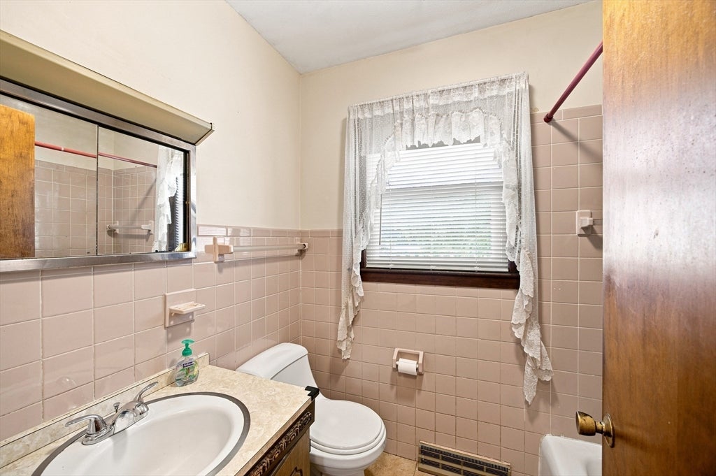115 Bemis Rd, Holyoke, MA, 115 Bemis Rd, Holyoke, MA Photo #14