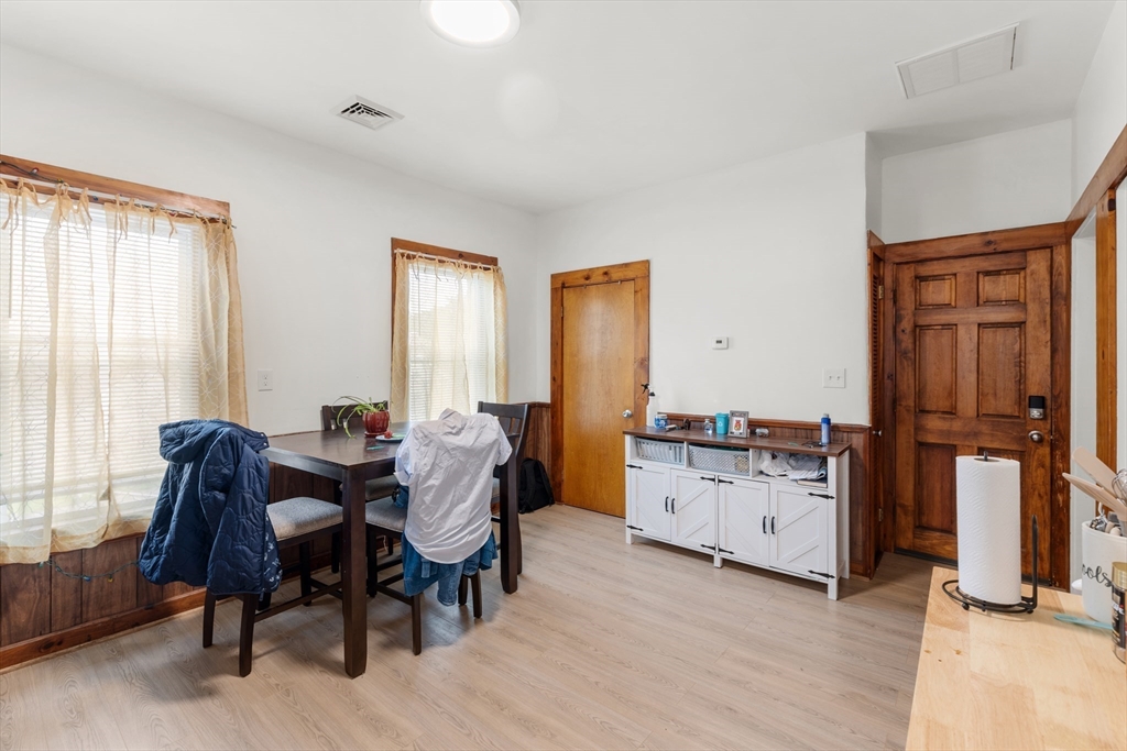 843 Stafford Rd