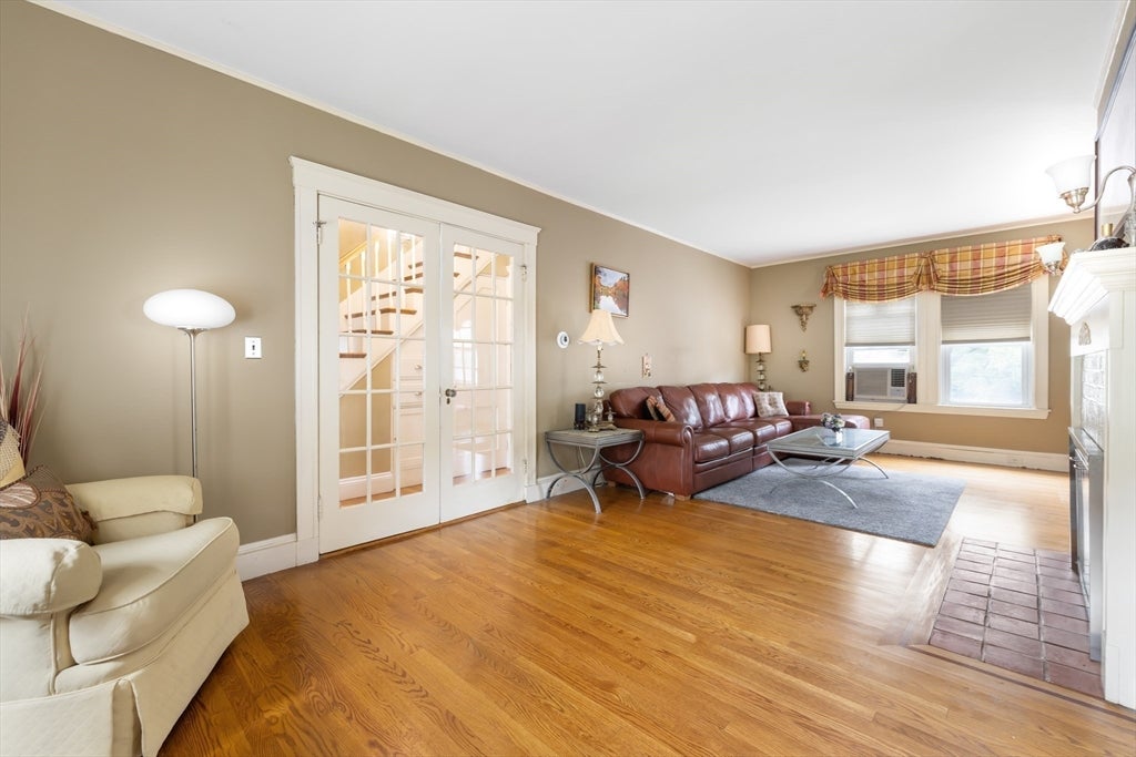 820 Beaver St, Waltham, MA, 820 Beaver St, Waltham, MA Photo #6